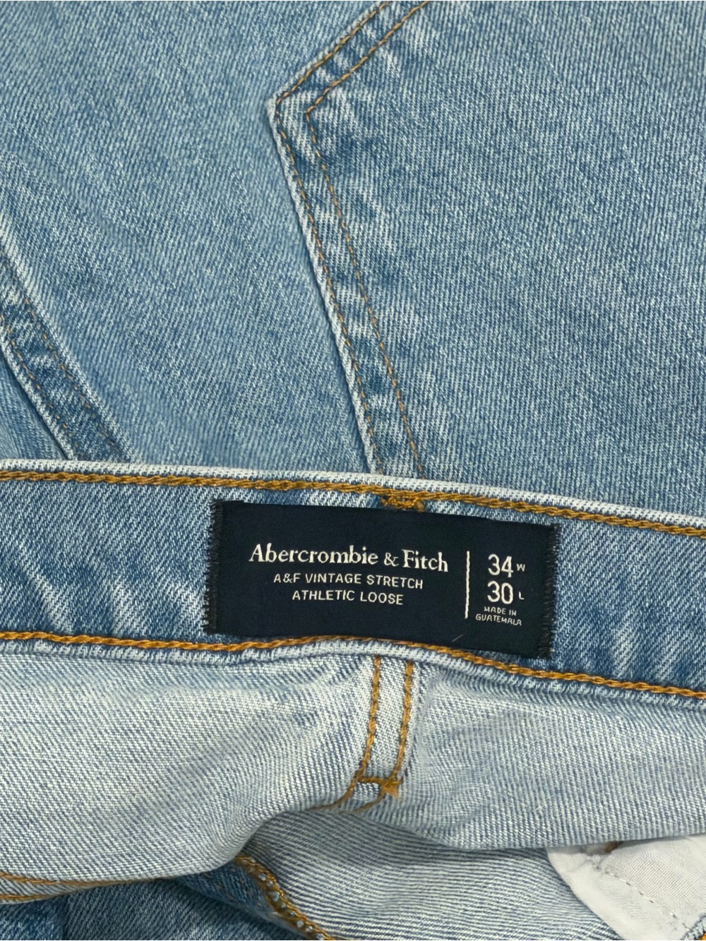 Abercrombie & Fitch Light Blue Relaxed Men's Jeans - Picture 3 of 4
